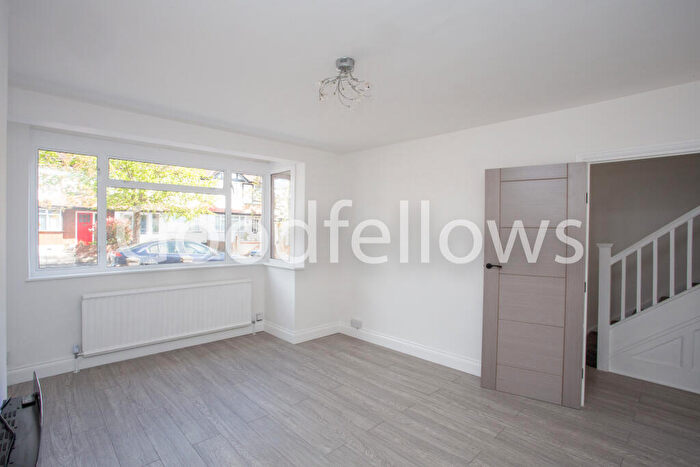 3 Bedroom House To Rent In Beech Grove, Mitcham, Surrey, CR4