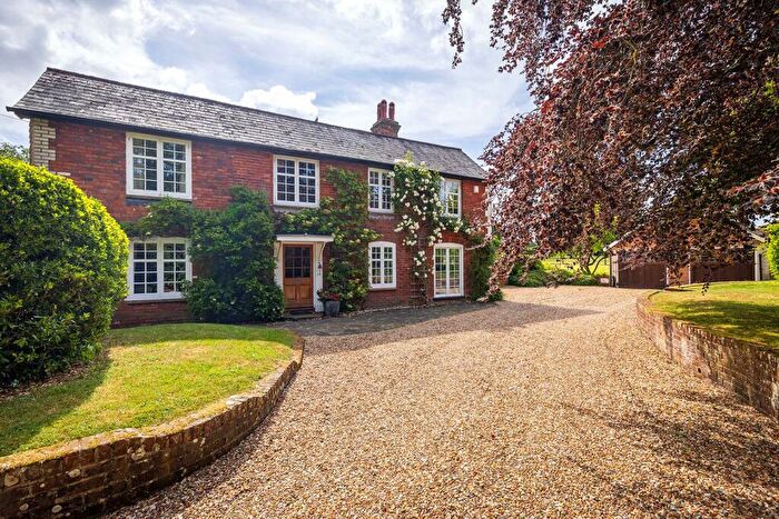 4 Bedroom Detached House For Sale In Bepton, Midhurst, West Sussex, GU29