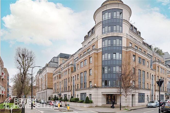 1 Bedroom Flat For Sale In Kilburn Priory, London, NW6