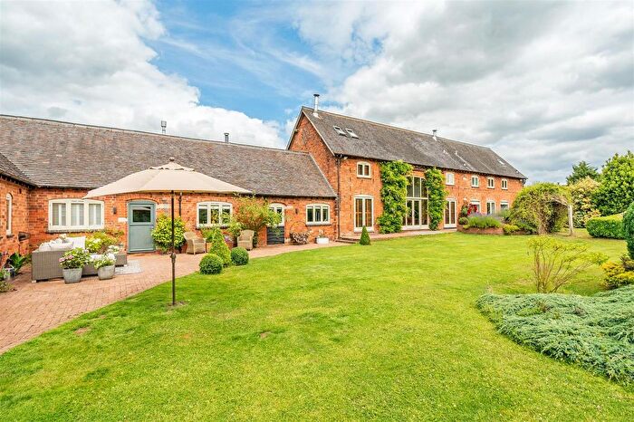 5 Bedroom Barn Conversion For Sale In Windmill Farm, Windmill Lane, Packwood, B94