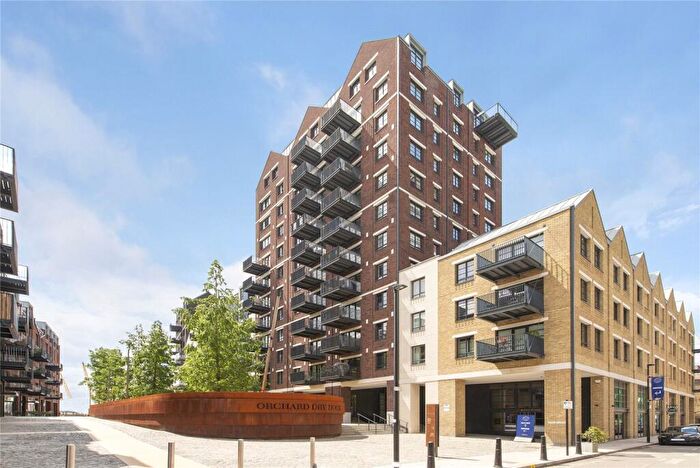 2 Bedroom Apartment To Rent In Orchard Place, London, E14