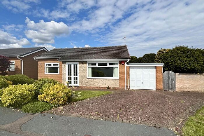 2 Bedroom Detached Bungalow For Sale In Lancaster Close, Tickhill, Doncaster, DN11