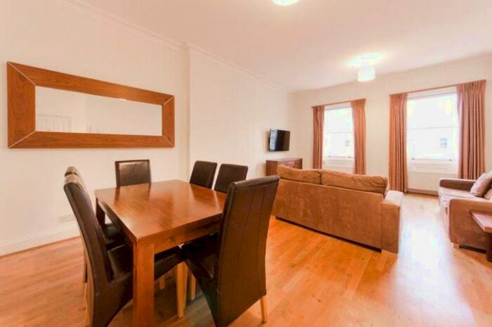 3 Bedroom Flat To Rent In St. Johns Wood Park, St. Johns Wood, London, NW8