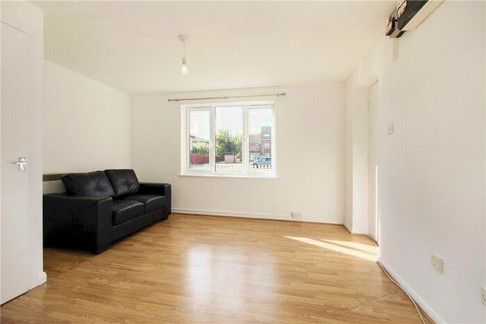 1 Bedroom Terraced House To Rent In Burnham Close, London, SE1