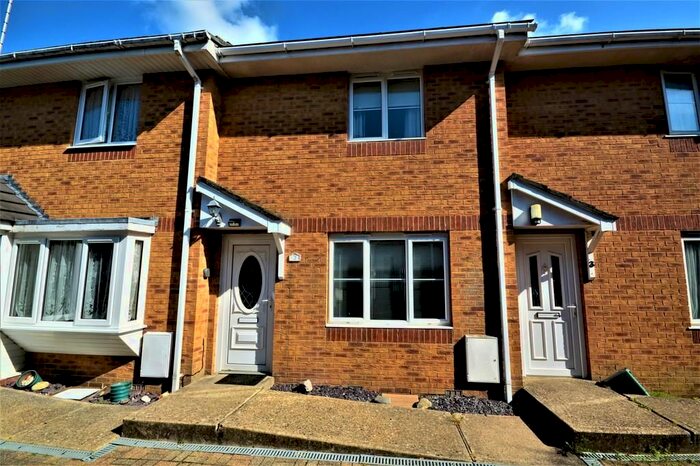 2 Bedroom Terraced House To Rent In George Street, Sandown, PO36