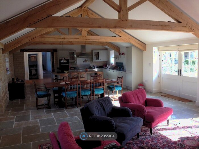 3 Bedroom Detached House To Rent In Manston, Sturminster Newton, DT10