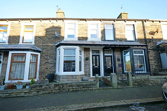 3 Bedroom Terraced House For Sale In Lincoln Road, Earby, BB18
