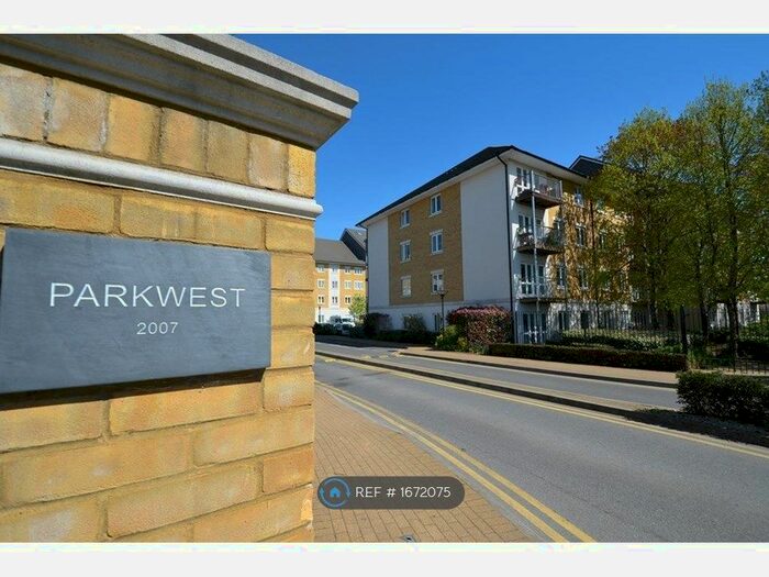 2 Bedroom Flat To Rent In Park West, West Drayton, UB7