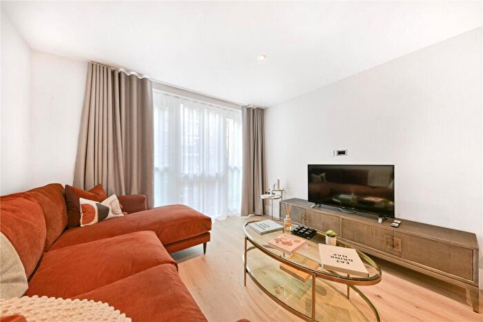 2 Bedroom Apartment To Rent In Baker Street, London, NW1