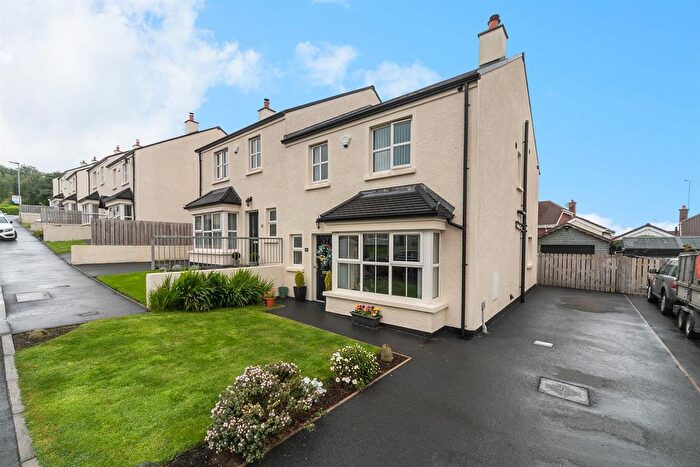 3 Bedroom Semi-Detached House For Sale In Weavers Way, Ballynahinch, BT24