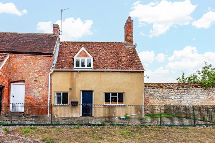 1 Bedroom Semi-Detached House To Rent In Upper Winchendon, Aylesbury, Buckinghamshire, HP18