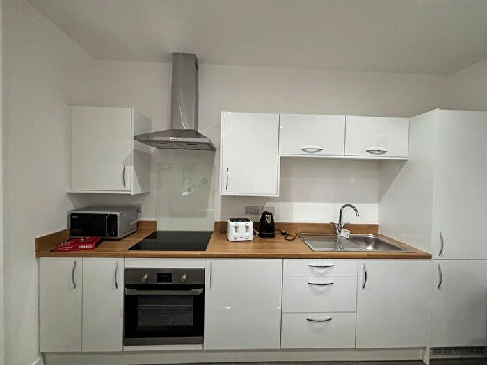 1 Bedroom Flat To Rent In Percy Street, Hull, HU2