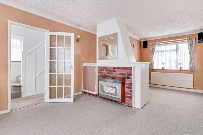 2 Bedroom Terraced House For Sale In Bunters Avenue, Shoeburyness, SS3
