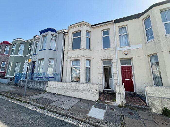 2 Bedroom Block Of Apartments For Sale In Collingwood Avenue, Plymouth, Devon, PL4