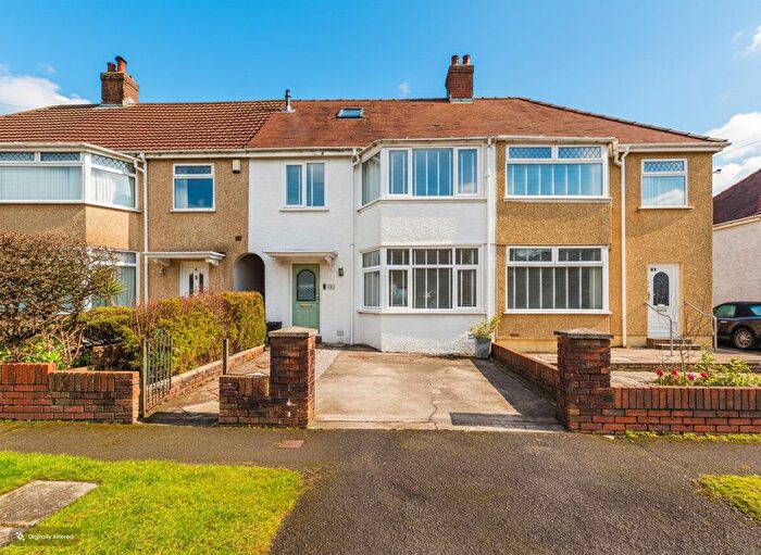 3 Bedroom Semi-Detached House For Sale In Bryngoleu Road, Fforestfach, Swansea, SA5