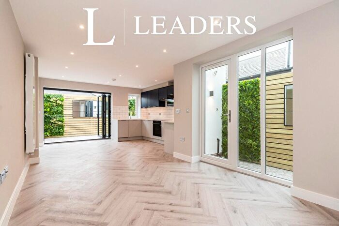 2 Bedroom Apartment To Rent In Victoria Road, Sutton, SM1