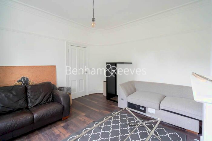 5 Bedroom Flat To Rent In Gordon House Road, Highgate, NW5
