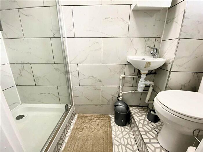 3 Bedroom Terraced House For Sale In Larkfields, Northfleet, DA11
