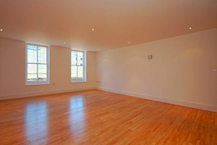1 Bedroom Flat To Rent In Clerkenwell, Clerkenwell, London, EC1M