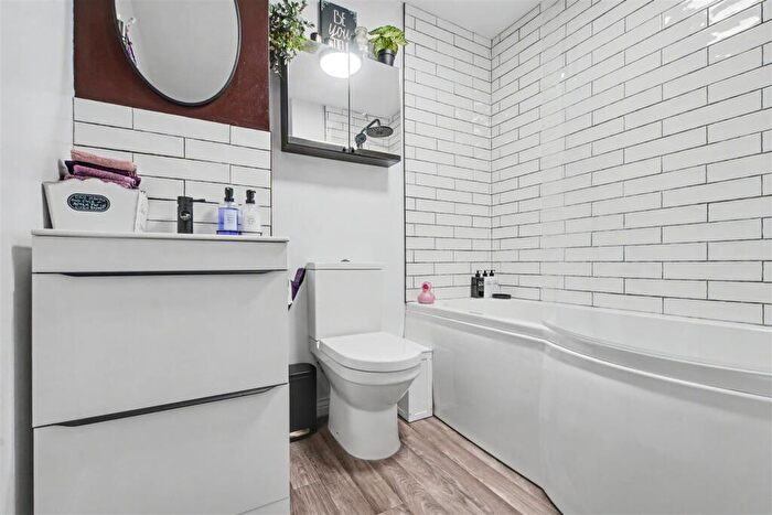 3 Bedroom Terraced House For Sale In Moore Street, Bulwell, Nottingham, NG6