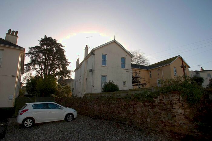 1 Bedroom Flat To Rent In Totnes Road, Paignton, TQ4