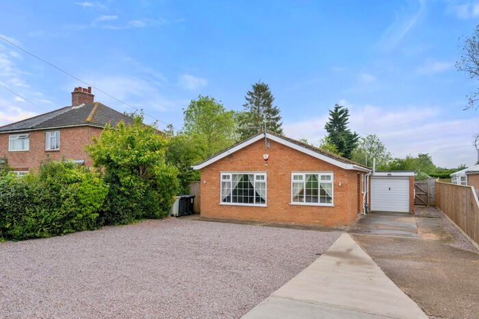 2 Bedroom Detached Bungalow For Sale In Eastfield Road, Firsby, PE23