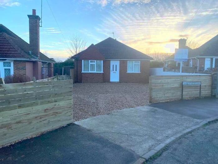 2 Bedroom Detached Bungalow To Rent In Bancroft Road, Bexhill-on-sea, TN39