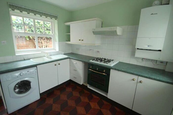 2 Bedroom Maisonette To Rent In Alexandra Road, Leicester, LE2