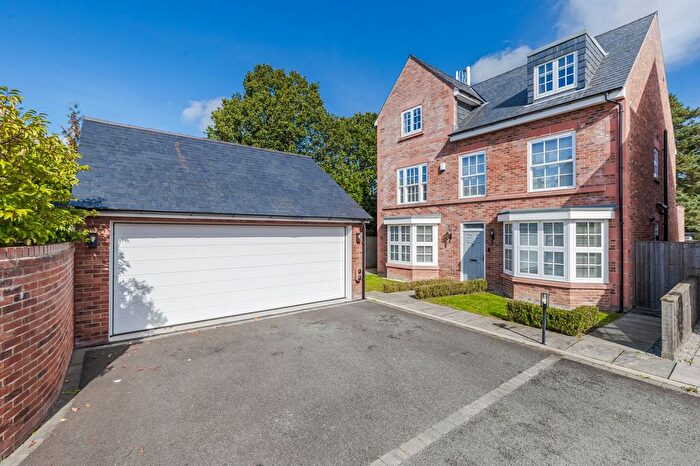 6 Bedroom Detached House For Sale In Green Ridge Court, Sandiway, CW8