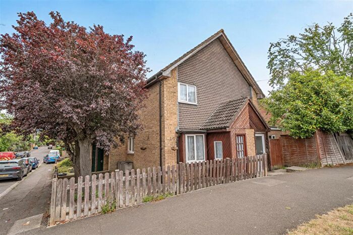 1 Bedroom Terraced House For Sale In Ryeland Close, Yiewsley, West Drayton, UB7