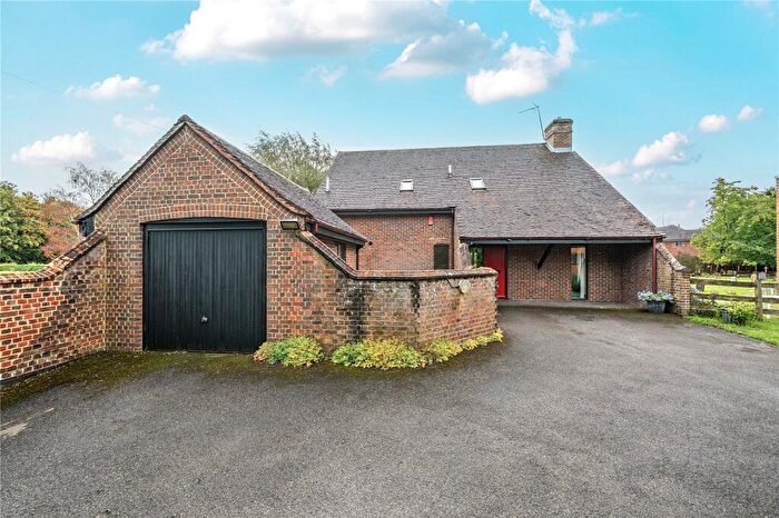 4 Bedroom Detached House To Rent In London Road, Hook, Hampshire, RG27