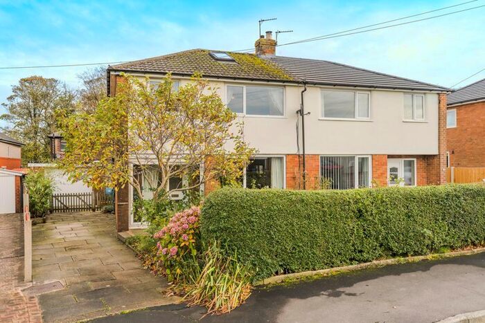 3 Bedroom Semi-Detached House For Sale In Thirlmere Drive, Withnell, Chorley, PR6