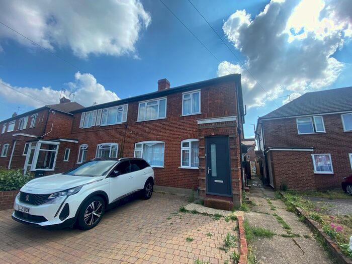 2 Bedroom Maisonette To Rent In Willow Tree Lane, Hayes/ Yeading, UB4