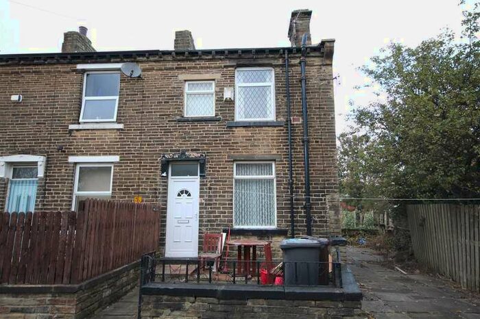 2 Bedroom End Of Terrace House To Rent In Midgley Row, Bierley, Bradford, BD4