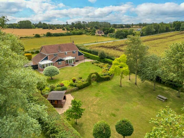 5 Bedroom Detached House For Sale In Stowupland, IP14