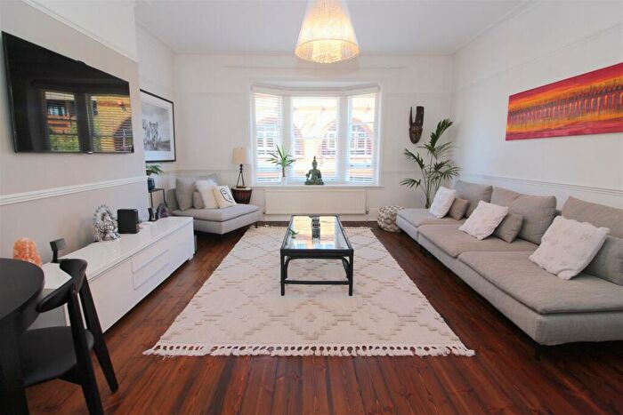 2 Bedroom Duplex To Rent In London Road, St. Albans, AL1