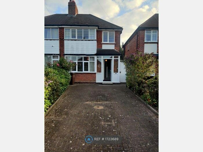 3 Bedroom Semi-Detached House To Rent In Redlands Road, Solihull, B91