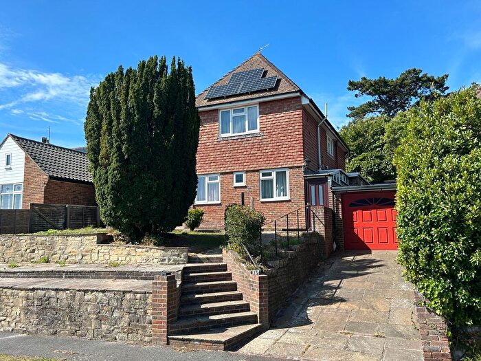 4 Bedroom Detached House For Sale In Old Manor Close, Bexhill-On-Sea, TN40