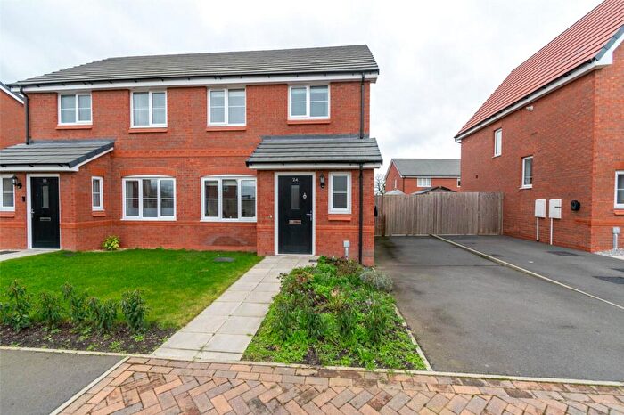 2 Bedroom Semi Detached House For Sale In Brinefield Way, Middlewich, CW10