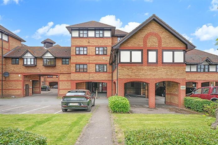 1 Bedroom Flat To Rent In Somerset Gardens, Creighton Road, Tottenham, N17
