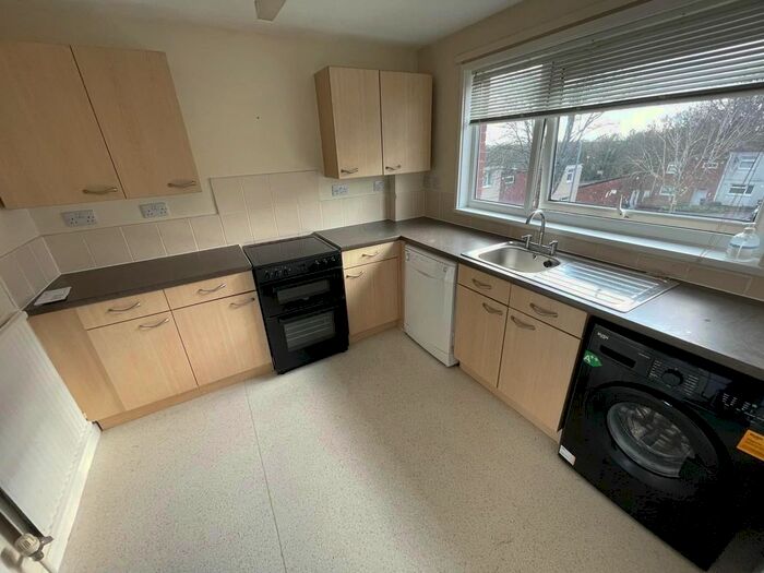 1 Bedroom Flat To Rent In Marl Court, Thornhill, Cwmbran NP44