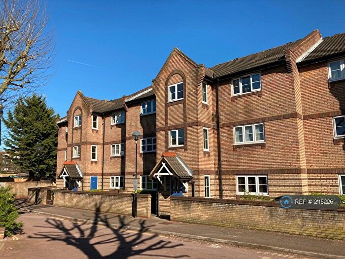 2 Bedroom Flat To Rent In Upper Holloway, London, N19