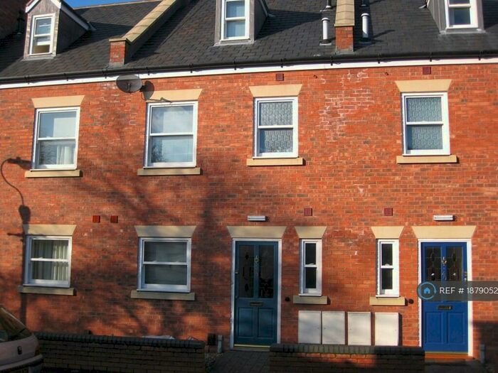 6 Bedroom Terraced House To Rent In Gordon Street, Leamington Spa, CV31