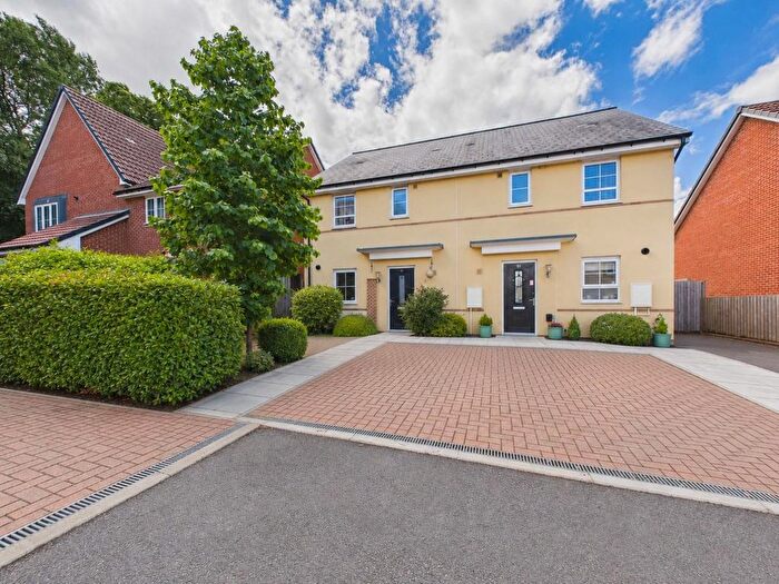 3 Bedroom Semi-Detached House For Sale In Haybob Road, Thornbury, BS35