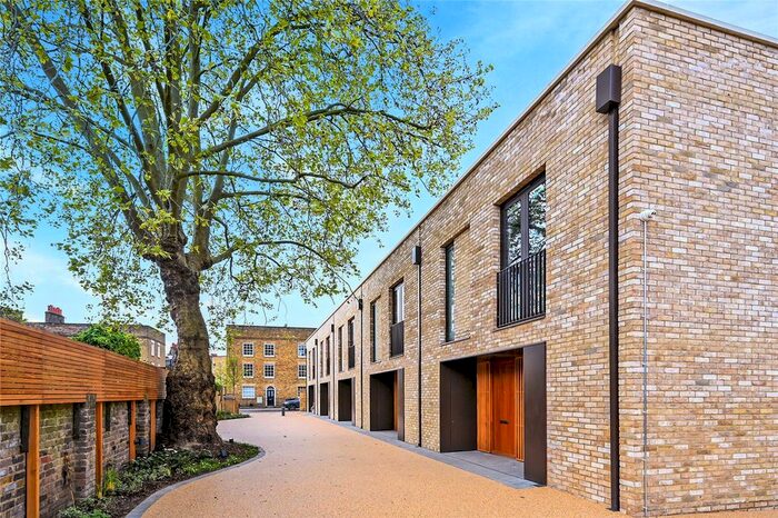 4 Bedroom Terraced House To Rent In Walcot Mews, Walcot Square, London, SE11