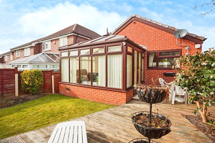 2 Bedroom Detached Bungalow For Sale In Danella Crescent, Wrenthorpe, Wakefield, WF2
