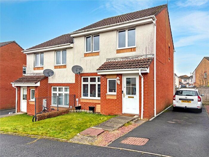 3 Bedroom Semi Detached House For Sale In Ashmore Avenue, Blackwood, Lanark, South Lanarkshire, ML11