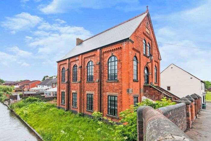 2 Bedroom Apartment To Rent In The Old Chapel, Fazeley, B78