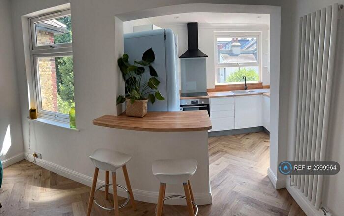 2 Bedroom Maisonette To Rent In Brampton Road, London, CR0