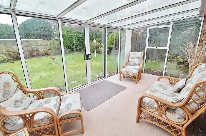 4 Bedroom Detached House For Sale In Brookdale Close, Waterlooville, PO7